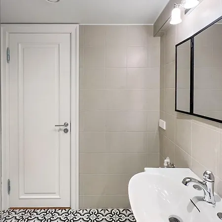 Grand Residents Apartment