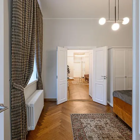 Grand Residents Apartament