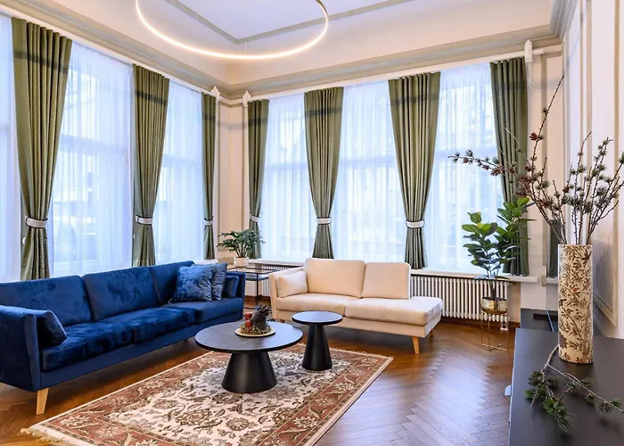 Grand Residents Apartament